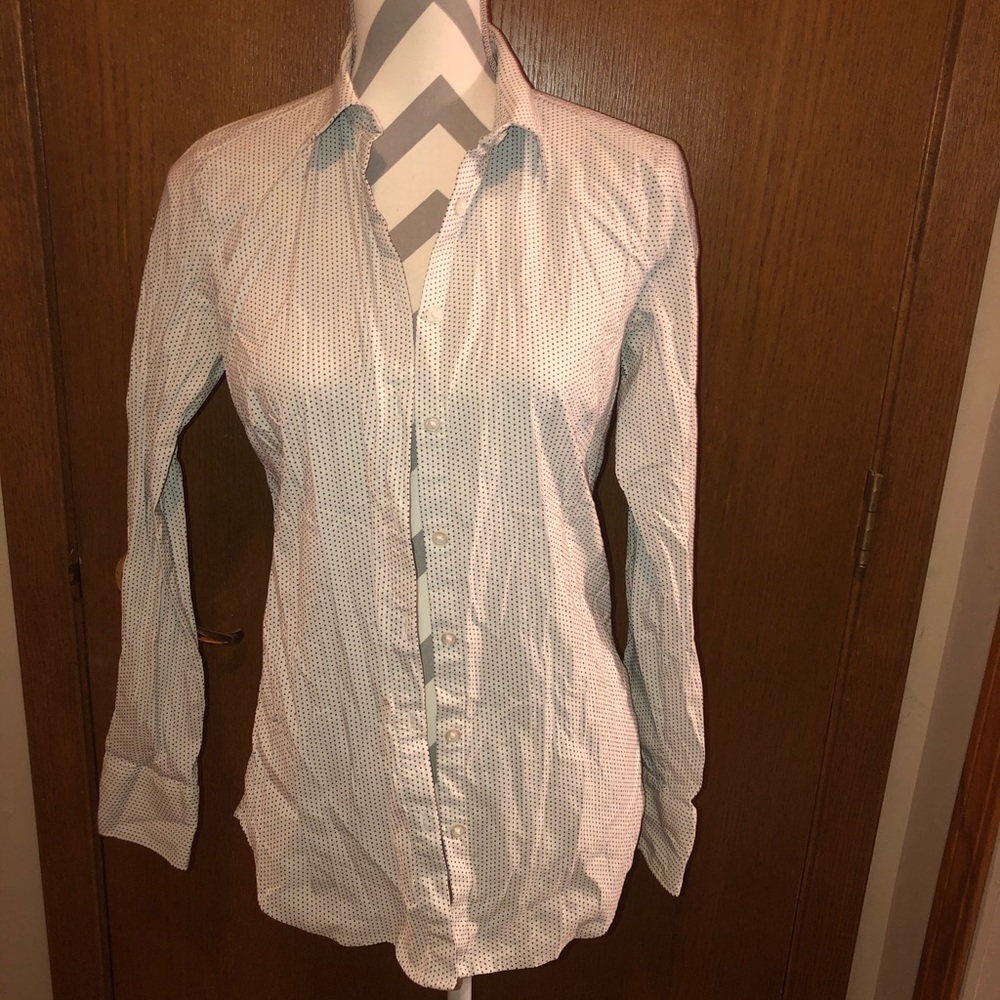 ANN TAYLOR BUTTON UP